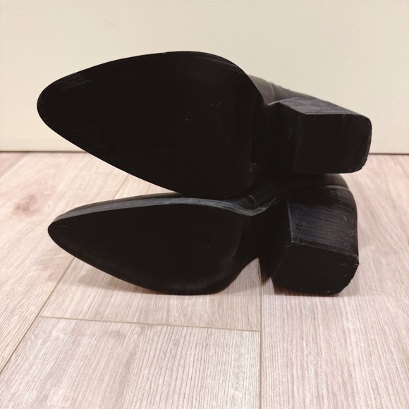 Dingo stay sassy black leather studded western booties, 8.5 - Picture 5 of 6